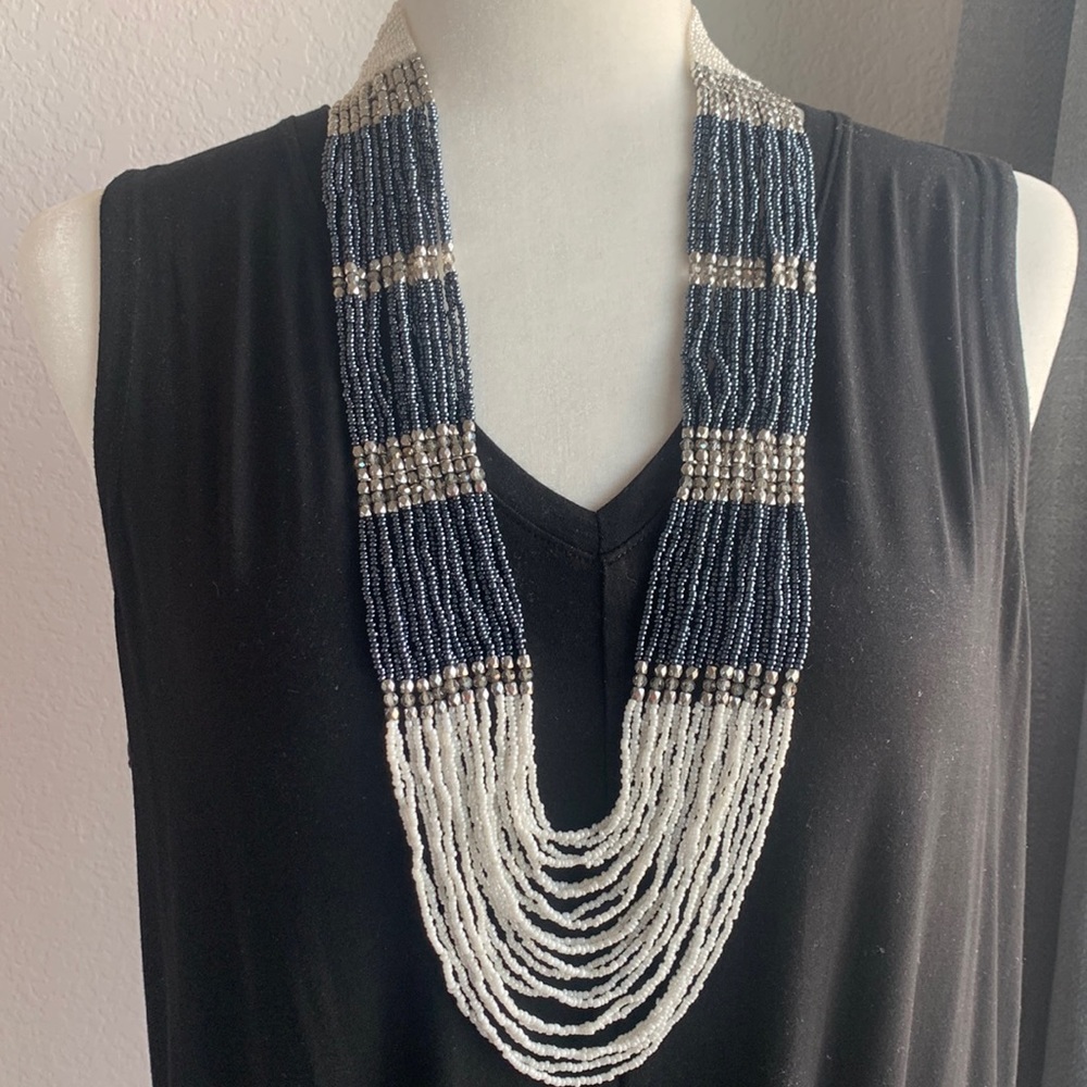 Chloe + Isabel RARE beaded statement necklace